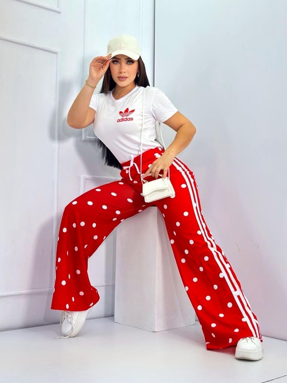 Set de pantalón deportivo y camiseta
